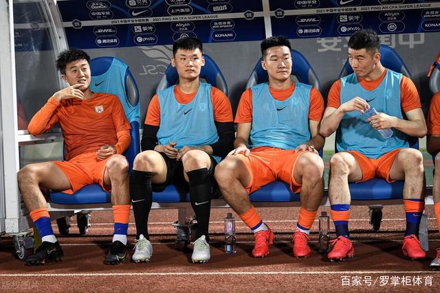 肥皂剧完结？记者：萨默维尔还是选了新月，罗马已开始找新目标